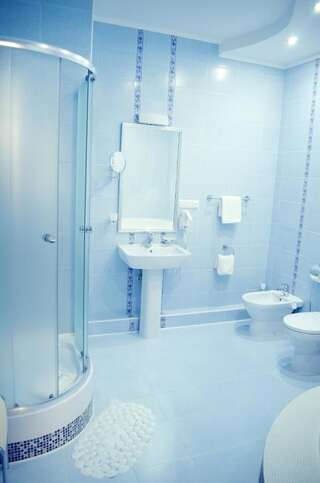 Отель Hotel Dobrodiy Винница Люкс-4