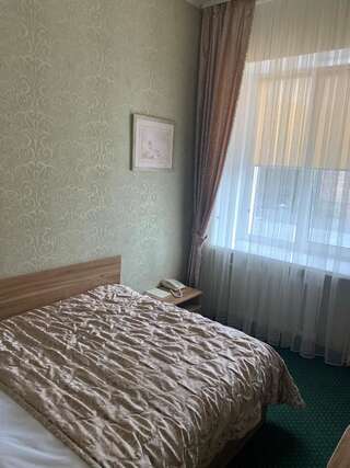 Отель Hotel Dobrodiy Винница Двухместный номер эконом-класса с 1 кроватью-3
